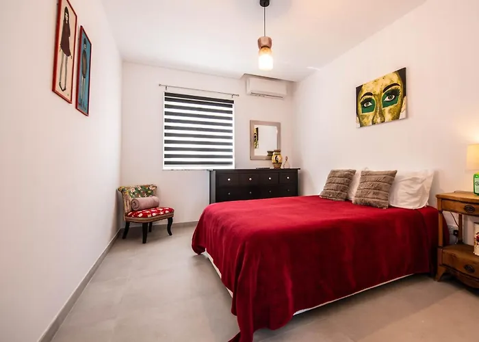Jaysky Penthouse On Etna Street