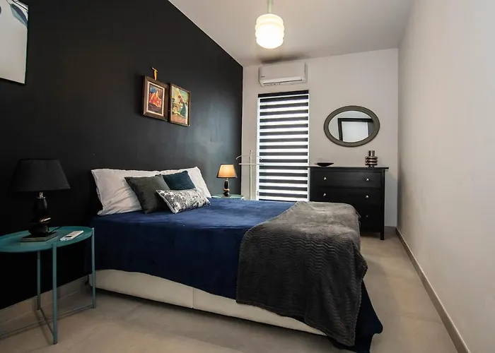 Jaysky Penthouse On Etna Street